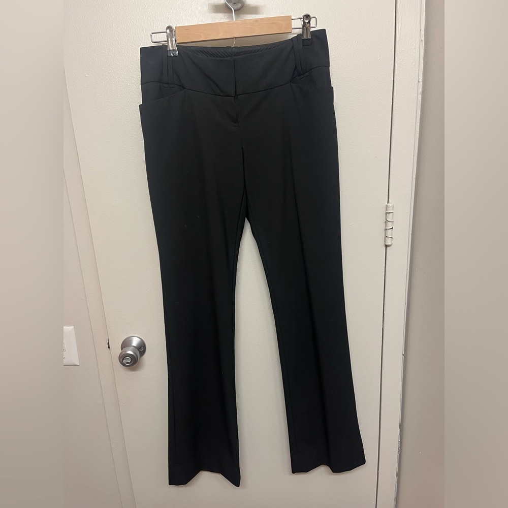 The limited Cassie bootleg trouser in black